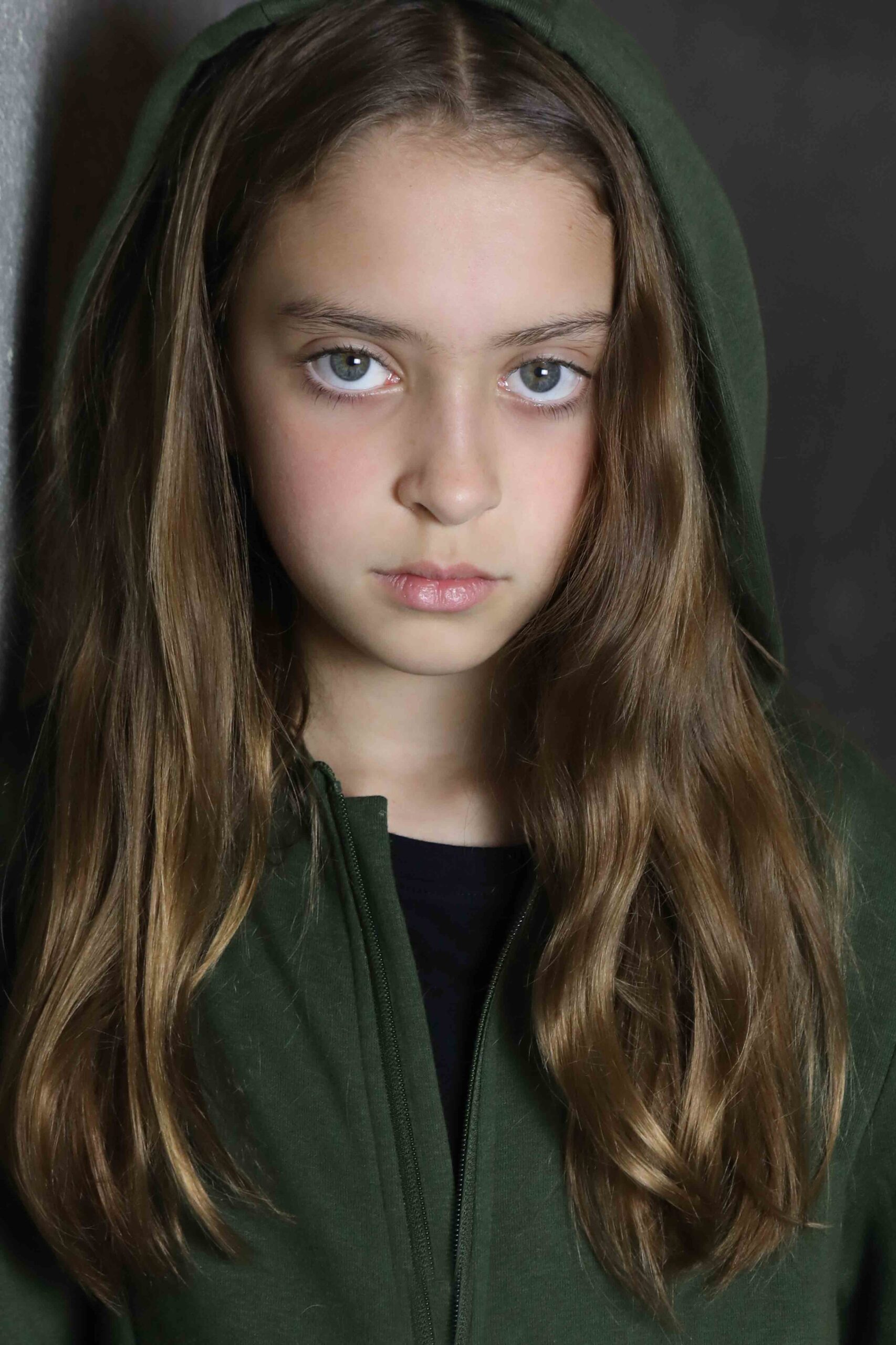 Aria Clare Nice